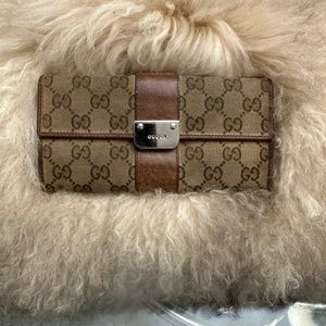 VINTAGE Gucci GG Canvas Mayfair Continental Wallet